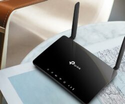 TP-LINK ROUTER 4G+ AC1200 Dual-Band CAT6 ARCHER MR500, interfata: 1×